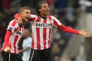 I giocatori del Psv Eindhoven esultano dopo un gol (Getty Images)