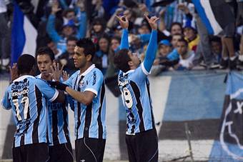 I giocatori del Gremio esultano dopo un gol (Getty Images)