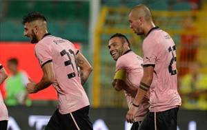 I giocatori del palermo esultano dopo un gol (getty Images)