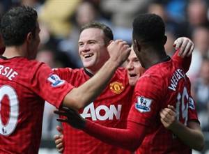 I giocatori del Manchester esultano dopo un gol (Getty Images)