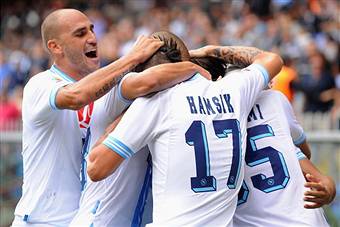 I giocatori del Napoli esultano dopo un gol (Getty Images)