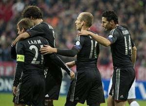 I giocatori del Bayern Monaco esultano dopo un gol (Getty Images)