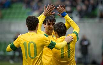 I giocatori del Brasile esultano dopo un gol (Getty Images)