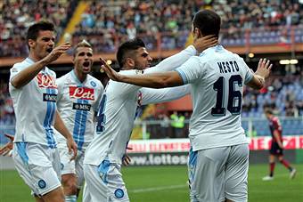 I giocatori del Napoli esultano dopo un gol (Getty Images)