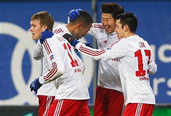 I giocatori dell'Amburgo esultano dopo un gol (Getty Images)