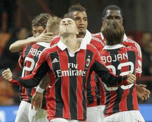 I giocatori del Milan esultano dopo un gol (Getty Images)