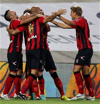 I giocatori del Lanciano esultano dopo un gol (getty Images)