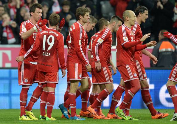 I giocatori del Bayern Monaco esultano dopo un gol (Getty Images)