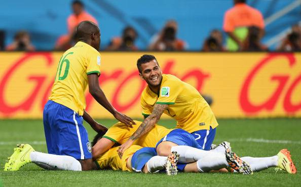 I giocatori del Brasile esultano dopo un gol (Getty Images)  
